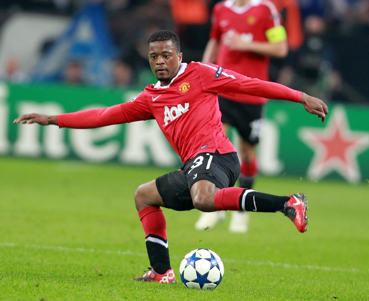 路不断努力 路不断努力